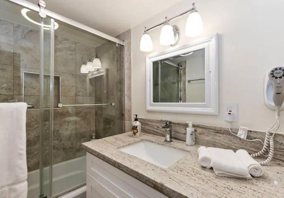 Modern Moab: Near Boulder Bay + + Large Yard * Lac Big Bear